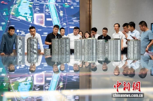 3401649f57a0467b98974edd1f76c100